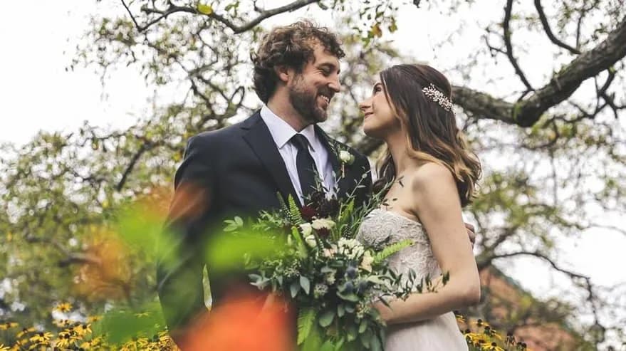 How to get some good sleep the night before your wedding day