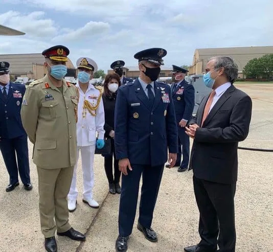Pakistan Gifts PPE to the United States