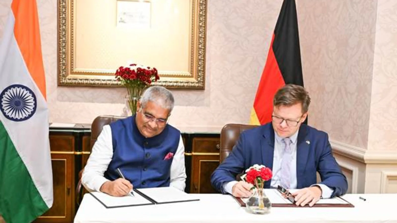 Bhupender Yadav and German minister Carsten Schneider at a New Delhi forum where India and Germany signed a wetlands declaration.